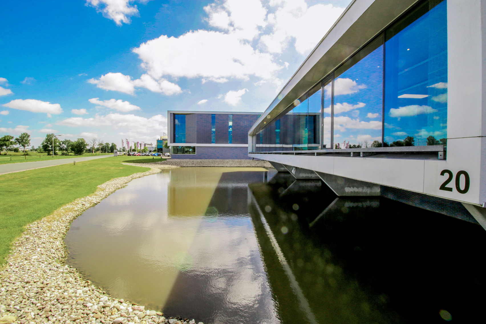 JC-Electronics in het NOS Journaal